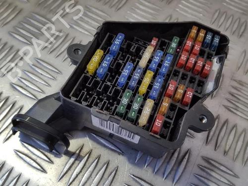 Used Fuse box Fuse box VW PASSAT B5.5 (3B3) 2.0 (130 hp) 33493144 33493144