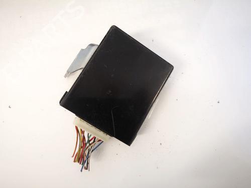 Used Electronic module Electronic module TOYOTA RAV 4 II (_A2_) 2.0 D 4WD (CLA20_, CLA21_, CLA20R, CLA21R) (116 hp) 32885975 32885975