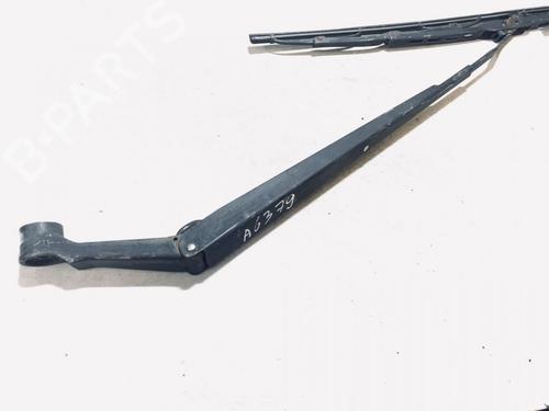Used Front windshield wiper arm Front windshield wiper arm TOYOTA YARIS VERSO (_P2_) 1.3 (NCP20_, NCP22_, NCP20R, NCP22R) (84 hp) 33072879 33072879