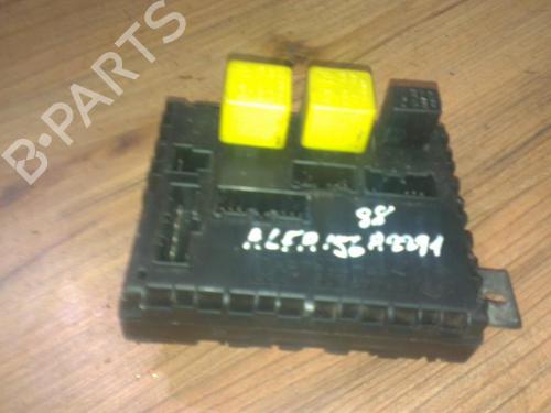 Used Fuse box Fuse box ALFA ROMEO 156 (932_) 1.9 JTD (932B2) (105 hp) 33526019 33526019