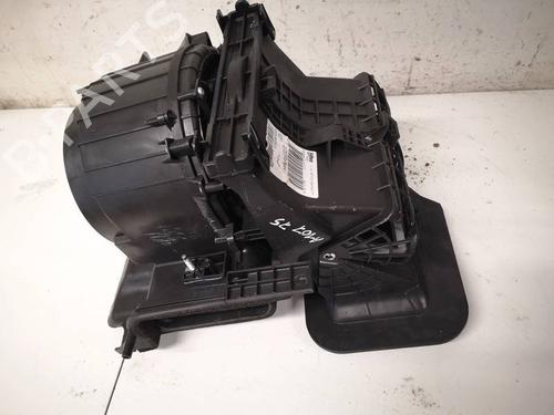 Used Heater matrix box Heater matrix box NISSAN NV200 / EVALIA Bus e-NV (ME0M) (109 hp) 34834939 34834939