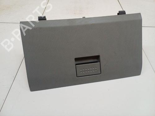 Used Glove box Glove box 37434046 37434046