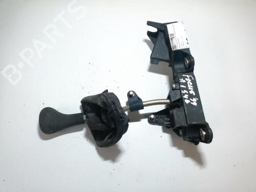 gear-lever-ford-focus-i-daw-dbw-1998-1999-2000-2001-2002-2003-2004-2005-2006-2007-2008-2009-35676553 main image