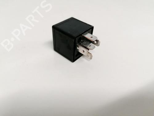 Electronic sensor VOLVO S40 II (544) 2.0 D | BP33084988M84 - Image 2