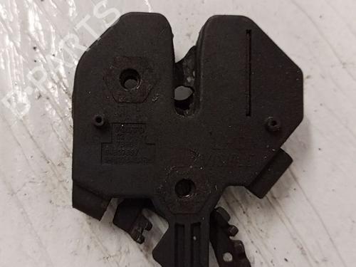 Used Hood lock Hood lock VOLVO XC90 I (275) 2.5 T AWD (209 hp) 40029458 40029458
