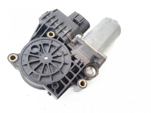 left-front-window-motor-audi-a6-c5-4b2-4b4-1997-1998-1999-2000-2001-2002-2003-2004-2005-35425927 main image