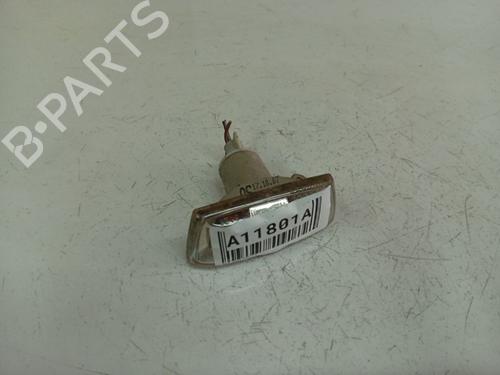 Used Right side indicator Right side indicator 39419975 39419975