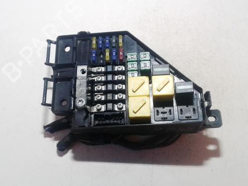 Used Fuse box Fuse box LAND ROVER FREELANDER I (L314) 2.0 Td4 4x4 (109 hp) 33516162 33516162