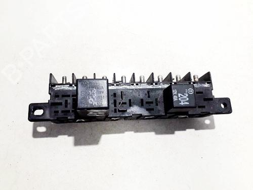 Used Fuse box Fuse box AUDI 100 C4 Avant (4A5) 2.5 TDI (115 hp) 33512372 33512372