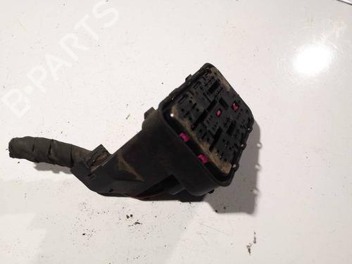 Fuse box VW GOLF V (1K1) 1.9 TDI | BP32579699E1 - Image 3