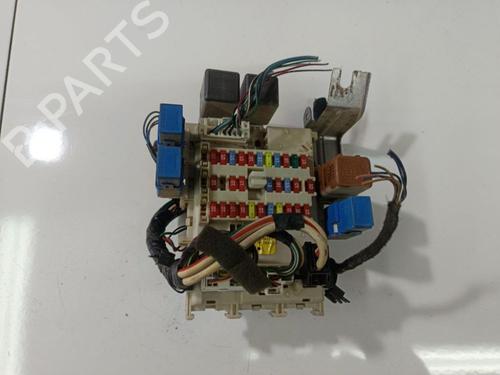 fuse-box-nissan-primera-hatchback-p12-2002-32971628 main image