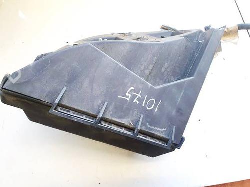 Used Fuse box Fuse box 32592419 32592419