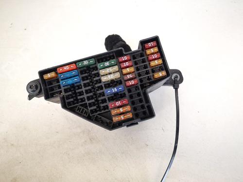 fuse-box-vw-golf-v-1k1-2003-2004-2005-2006-2007-2008-2009-2010-32911910 main image