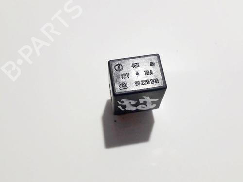 Used Electronic sensor Electronic sensor OPEL ASTRA G Hatchback (T98) 2.0 DI (F08, F48) (82 hp) 33528652 33528652