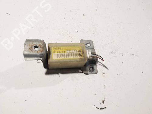 Used Electronic module MITSUBISHI GALANT VIII Estate (EA_, EC_) 2.0 TDI (EA6W) (90 hp) 32576614