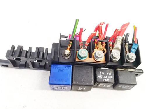 Used Fuse box Fuse box 37063371 37063371