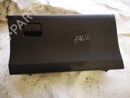 Used Glove box Glove box TOYOTA VERSO S (_P12_) 1.33 (NSP120_) (99 hp) 35440578 35440578