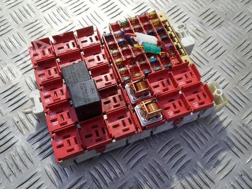 Used Fuse box Fuse box FORD USA WINDSTAR (A3) 3.0 V6 (148 hp) 33503280 33503280