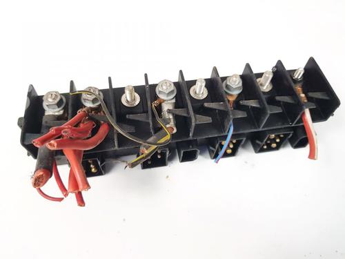 Used Fuse box Fuse box AUDI A4 B5 (8D2) 1.9 TDI (90 hp) 33087735 33087735