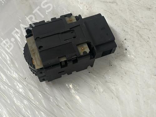 Switch BMW 5 (F10) 535 d | BP39160034I30 - Image 3