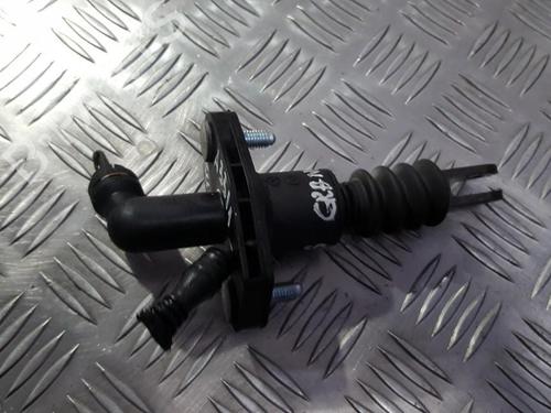 Used Clutch slave cylinder Clutch slave cylinder SUZUKI GRAND VITARA II (JT, TE, TD) 1.6 (JB416) (106 hp) 35669192 35669192