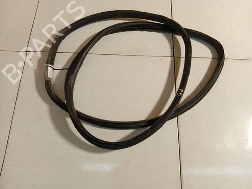 Gummiliste Gummiliste VOLVO S40 II (544) 2.0 D (136 hp) 39544503 39544503