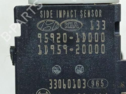 Electronic sensor KIA CARENS III MPV (UN) 2.0 CRDi 140 | BP39968996M84 - Image 4