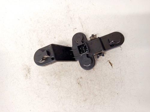 lamp-holder-volvo-s60-i-384-2000-2001-2002-2003-2004-2005-2006-2007-2008-2009-2010-34964579 main image