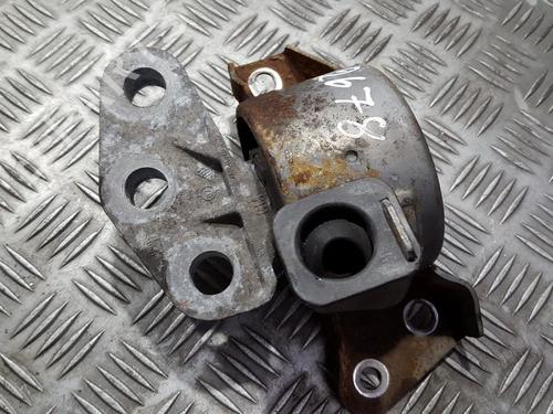 Used Engine mount Engine mount OPEL CORSA D (S07) 1.3 CDTI (L08, L68) (90 hp) 33486728 33486728