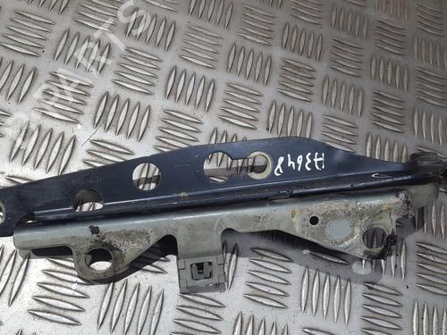 Used Hinge/Door check strap Hinge/Door check strap VOLVO V70 II (285) D5 (185 hp) 35694510 35694510