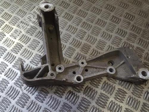 Used Right front suspension arm Right front suspension arm 35683708 35683708