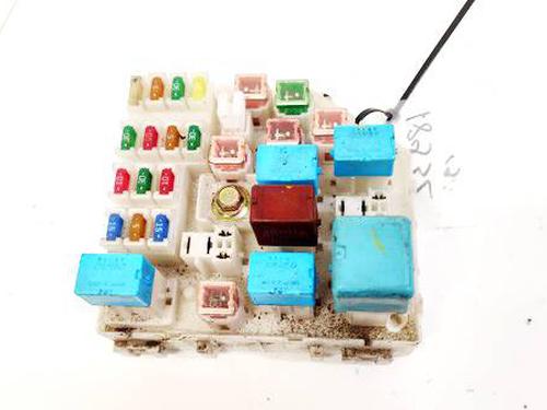Used Fuse box Fuse box TOYOTA RAV 4 II (_A2_) 2.0 D 4WD (CLA20_, CLA21_, CLA20R, CLA21R) (116 hp) 32935751 32935751