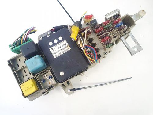 Used Fuse box Fuse box HONDA ACCORD V (CC, CD) 2.0 i S (CD4) (131 hp) 32895944 32895944