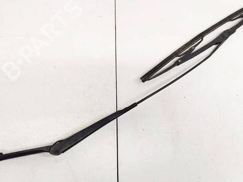 front-windshield-wiper-arm-audi-a4-b5-8d2-1994-1995-1996-1997-1998-1999-2000-2001-32542929 main image