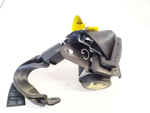 Used Rear center seatbelt Rear center seatbelt TOYOTA AVENSIS Saloon (_T27_) 2.0 D-4D (ADT270_, ADT270R) (126 hp) 36686361 36686361