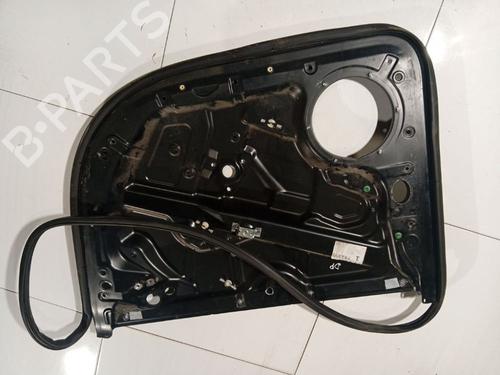 Used Front right window mechanism Front right window mechanism VW TOUAREG (7LA, 7L6, 7L7) 4.2 V8 (310 hp) 39669225 39669225