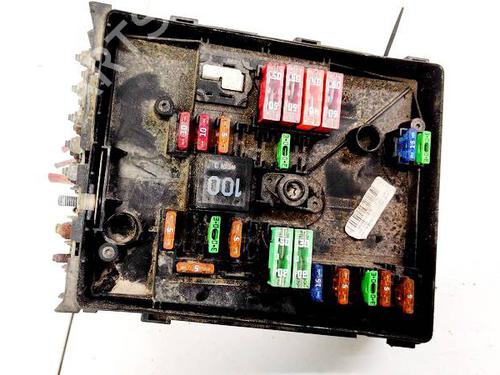 fuse-box-skoda-octavia-ii-1z3-2004-2005-2006-2007-2008-2009-2010-2011-2012-2013-32947661 main image