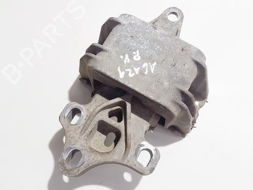 Used Engine mount Engine mount VW GOLF IV (1J1) 1.9 TDI (115 hp) 33067368 33067368