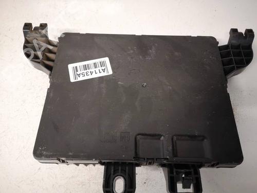 Fuse box KIA CERATO I Hatchback (LD) 1.5 CRDi | BP36379863E1 - Image 3