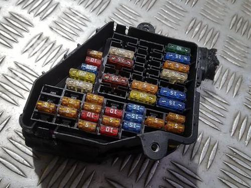 Used Fuse box Fuse box AUDI A8 D3 (4E2, 4E8) 4.2 quattro (335 hp) 33501380 33501380