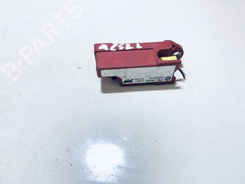 Used Electronic module Electronic module VW GOLF IV (1J1) 1.9 TDI (90 hp) 33074692 33074692