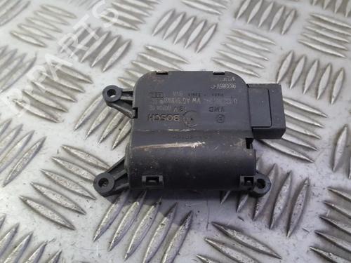 Used Electronic module Electronic module VW GOLF V (1K1) 1.9 TDI (105 hp) 33495790 33495790