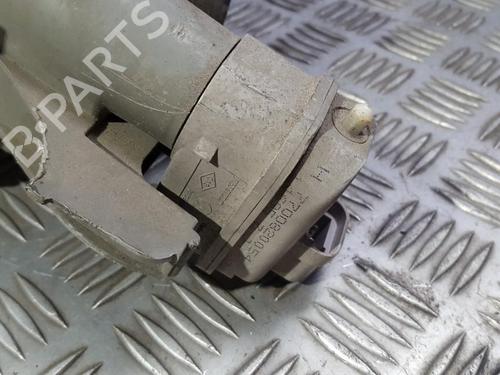 Used Headlight adjuster motor Headlight adjuster motor RENAULT LAGUNA I (B56_, 556_) 2.2 D (B56F/2) (83 hp) 35683852 35683852