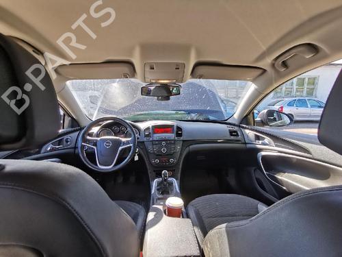 Fuse box OPEL INSIGNIA A (G09) 2.0 CDTI (68) | BP32563622E1