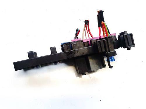Used Fuse box VW PASSAT B6 (3C2) 1.9 TDI (105 hp) 32538916