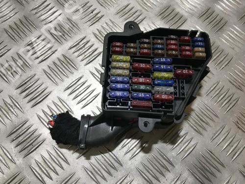 Used Fuse box Fuse box VW GOLF IV (1J1) 2.0 (115 hp) 33497132 33497132