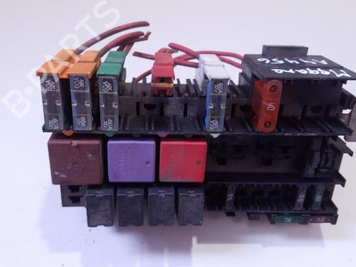 Used Fuse box Fuse box RENAULT MEGANE I (BA0/1_) 1.9 dCi (BA05, BA1F) (102 hp) 33506761 33506761