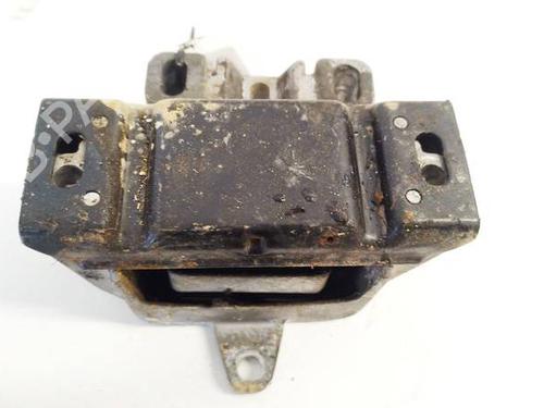 Motorfeste Motorfeste VW GOLF IV (1J1) 1.9 TDI (110 hp) 34269309 34269309