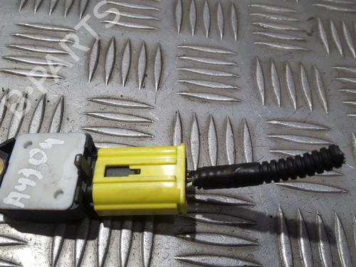 Used Electronic module Electronic module TOYOTA AURIS (_E15_) 1.4 D-4D (NDE150_, NDE150R) (90 hp) 33502297 33502297