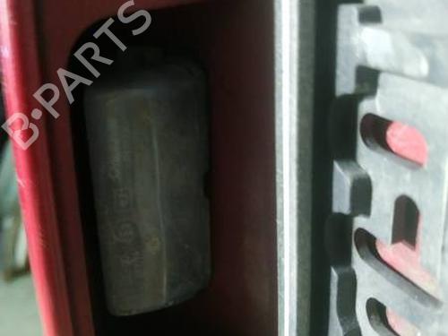 licence-plate-light-toyota-auris-_e15_-2006-2007-2008-2009-2010-2011-2012-2013-35124062 main image